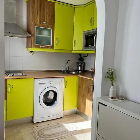 Apartment Cozy Central Studio With Terrace